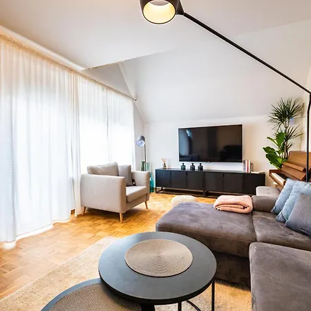 Arnlod's Nest Villa