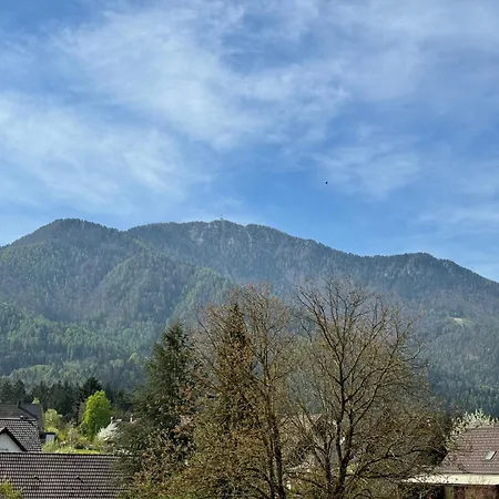 Arnlod's Nest Villa *